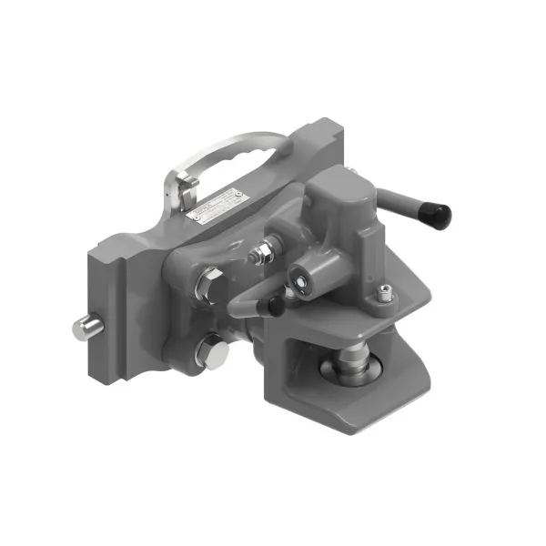 Transport hitch for agricultural tractor