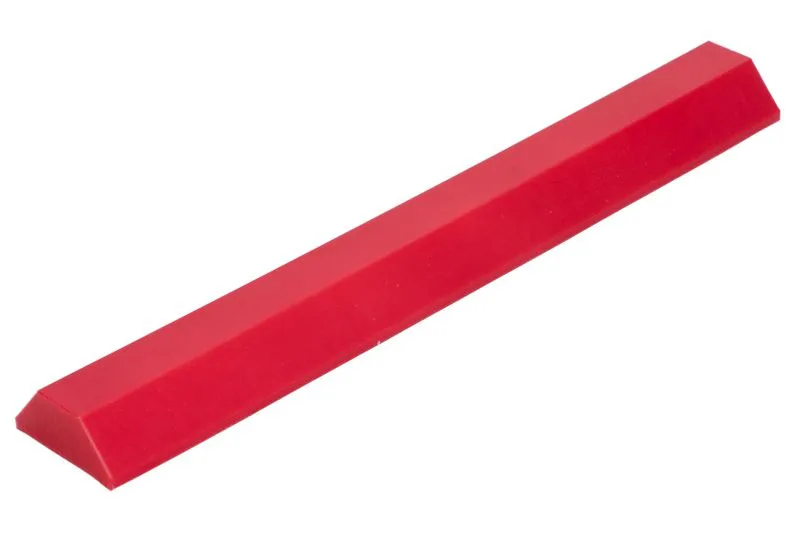Pad wear strip