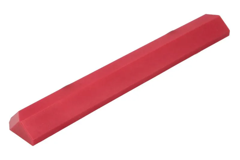 Pad wear strip