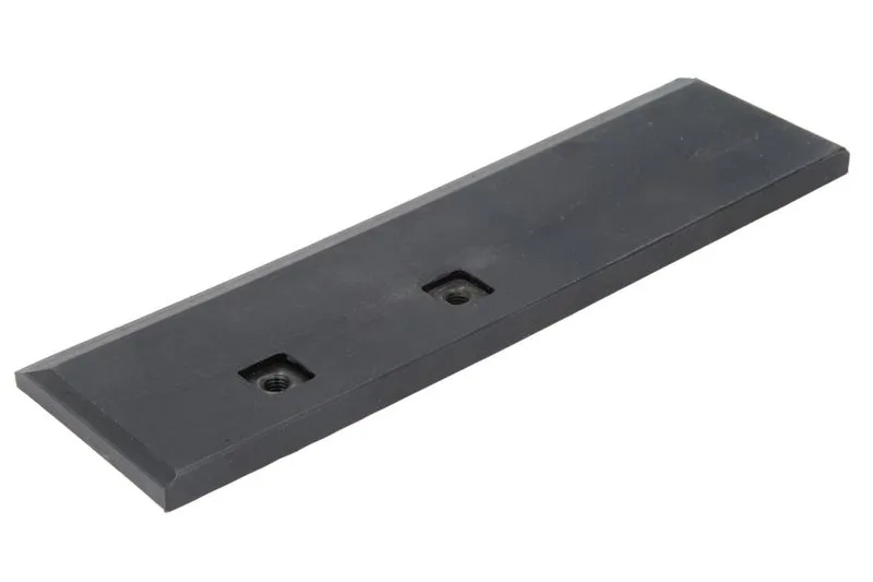 Pad wear strip