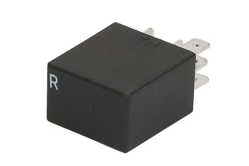 Releu multifunctional